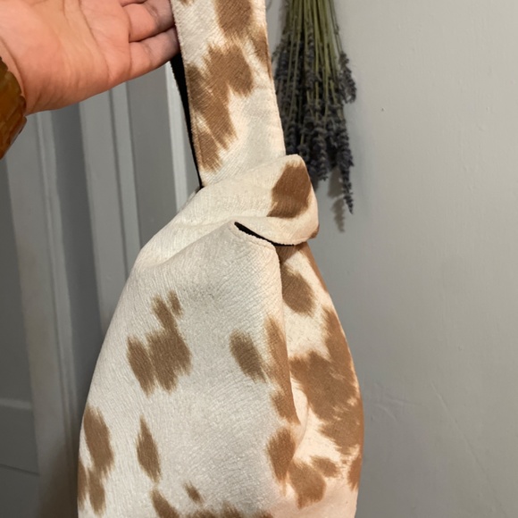 Yaito cow print knot bag - Picture 3 of 4